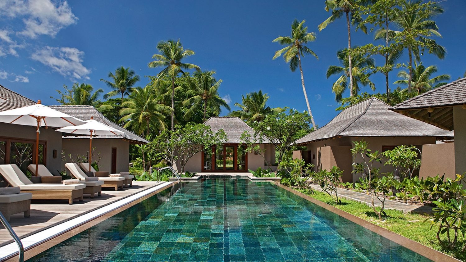 ephelia-seychelles-fitness-pool-1