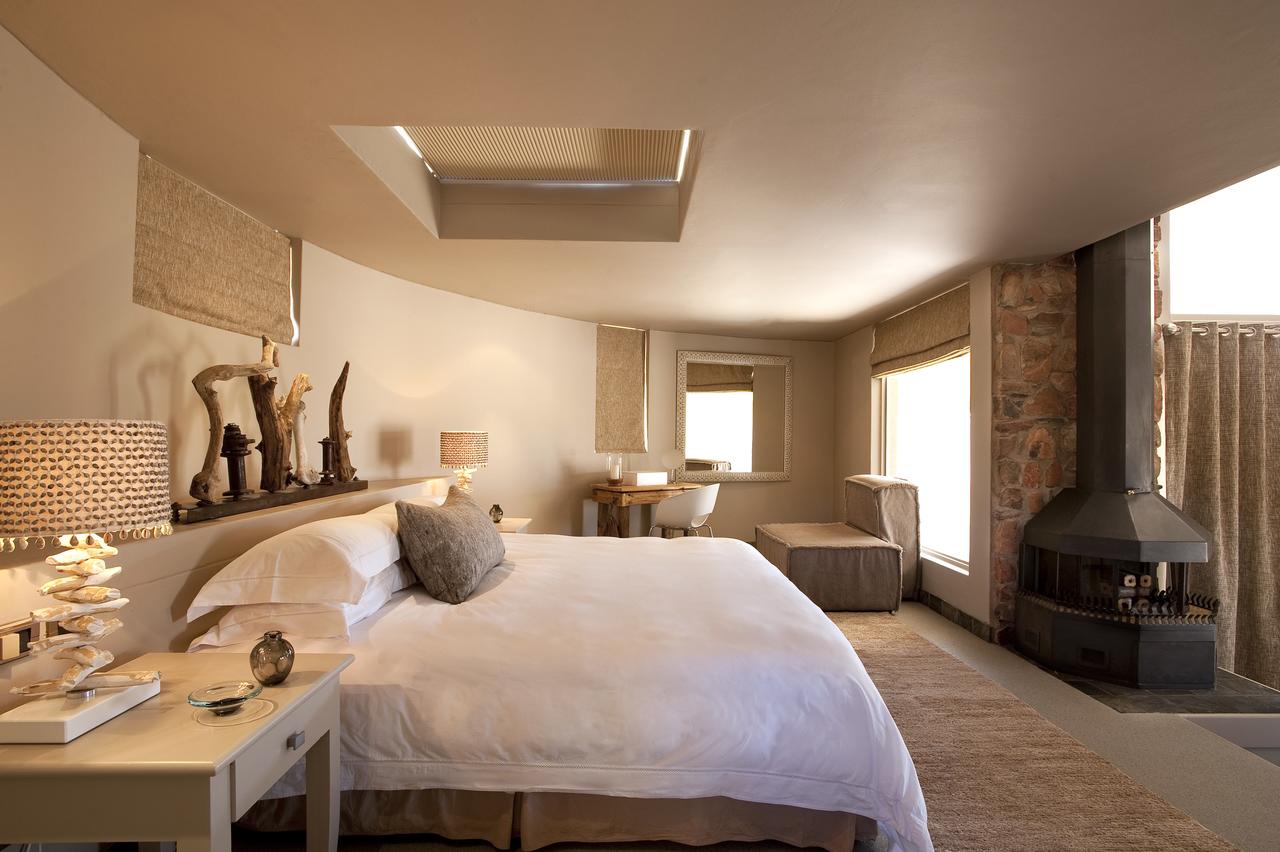 sossusvlei-desert-lodge-bedroom1