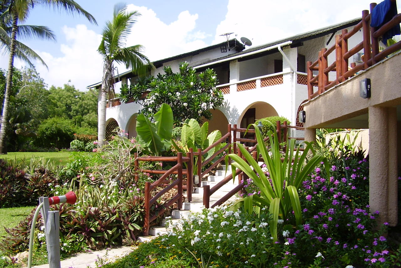 Pinewood cedarberg-pinewood-beach-resort-spa-executive-rooms-x2-1