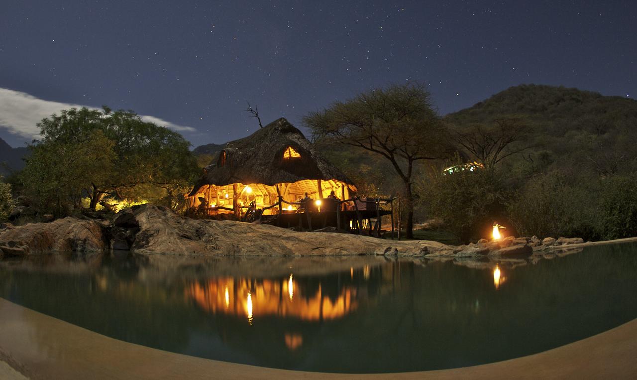 Sarara Night view of mess