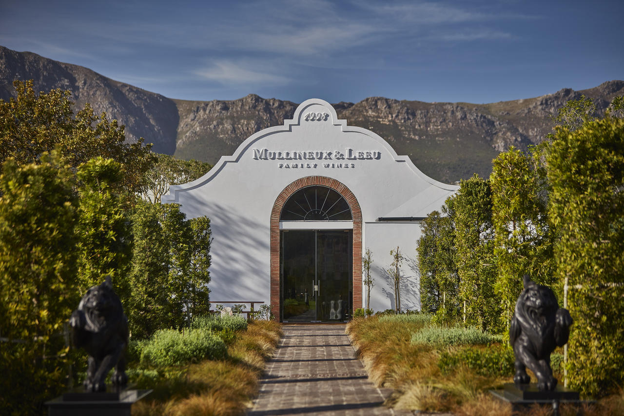 mullineux__leeu_family_wines_entrance_1